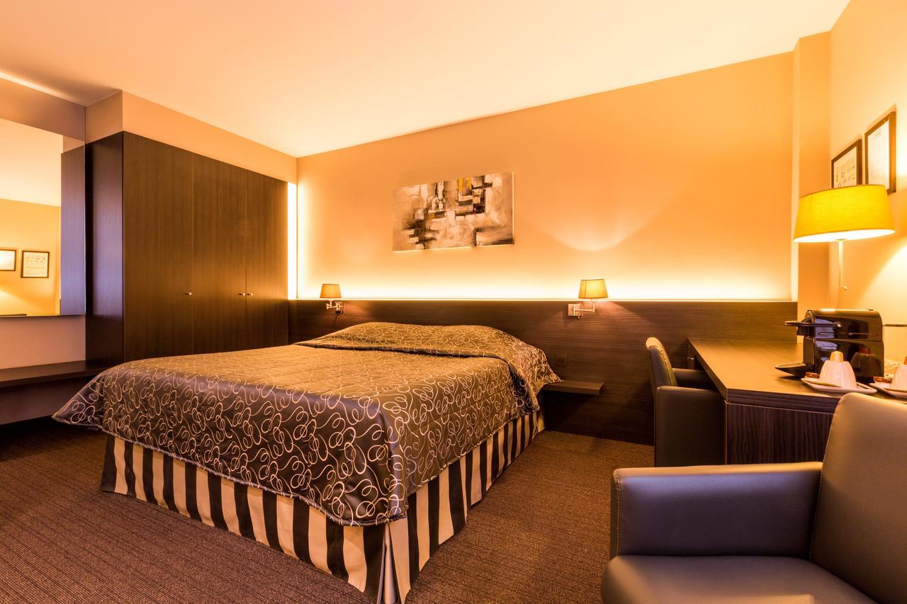 Hotel Royal Де Пане Екстериор снимка